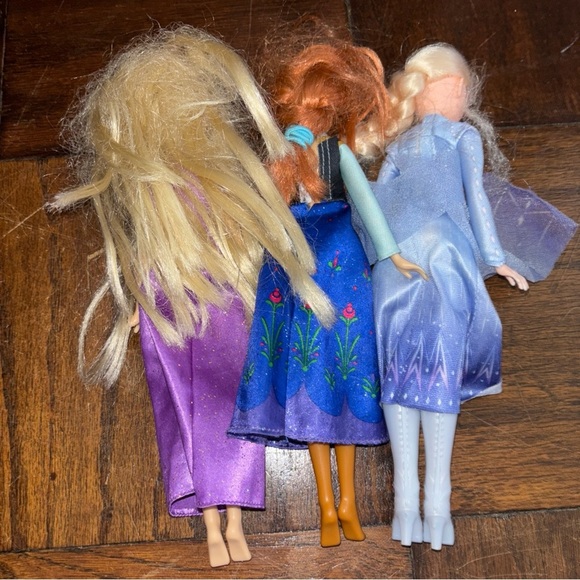 Disney Princess Doll Set - Purple, Blue, and White - Picture 3 of 5
